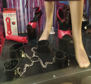 Shoes-Boutique-dell'Eros-Sexy-Shop-Bologna