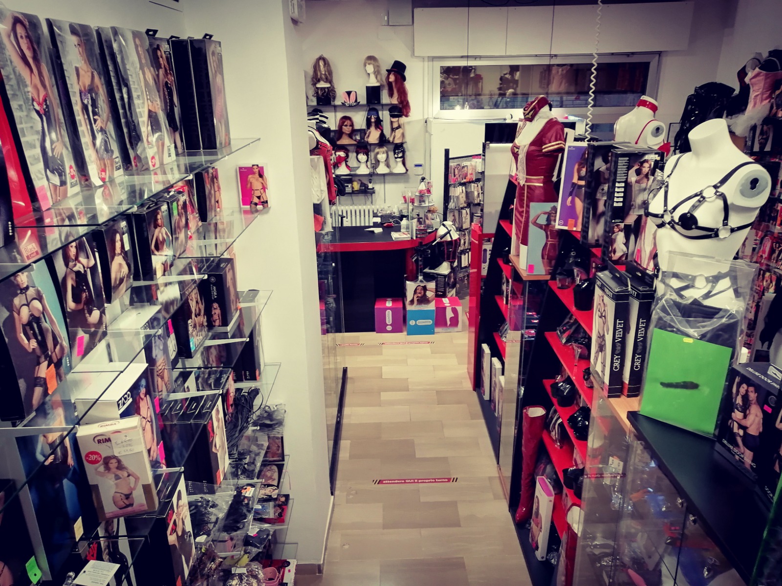 La-Boutique-dell_Eros-Sexy-Feish-Shop-Bologna-0006