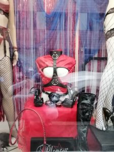 Nuova-Linea-Fetish-Boutique-Eros-Sexy-Shop-Bologna-002